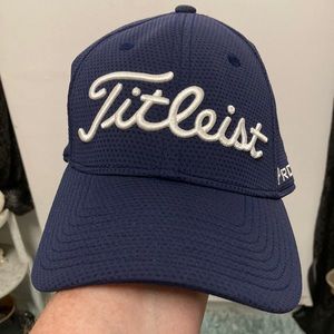 Titleist Pro V 1 Fitted Golf Cap Sz S/M